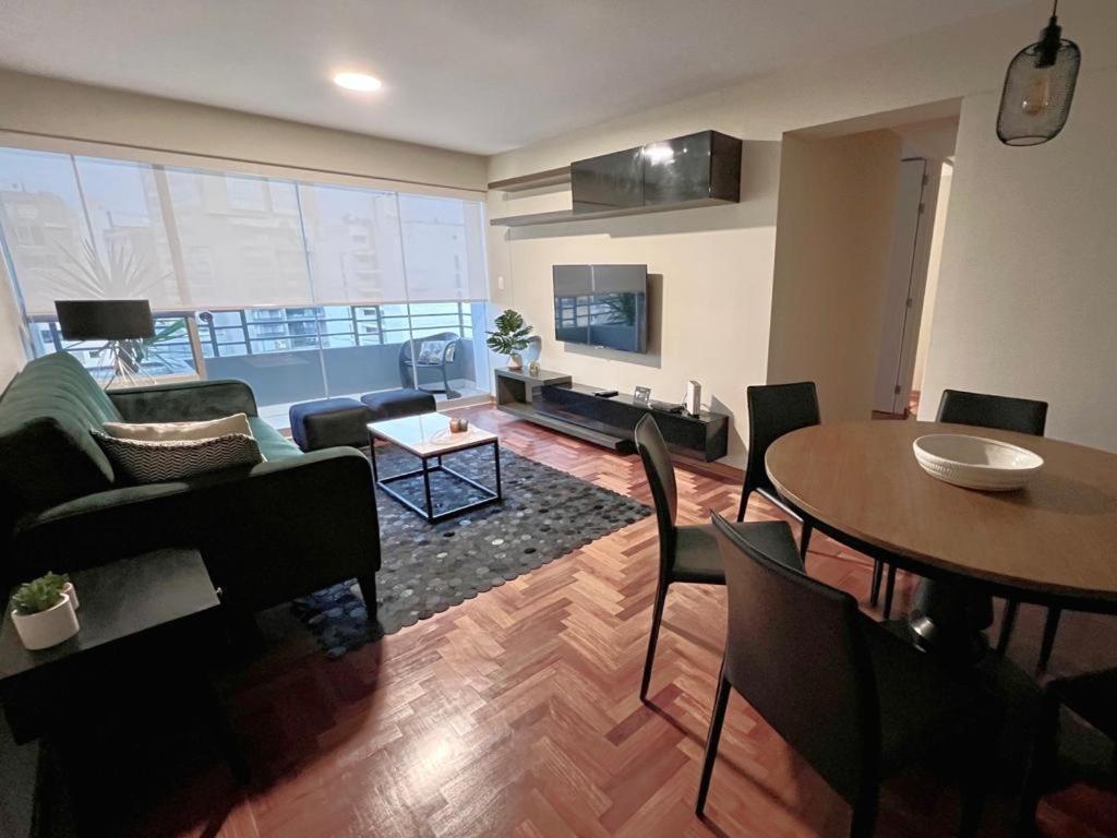 Mla Apartments - Alcanfores Lima Luaran gambar